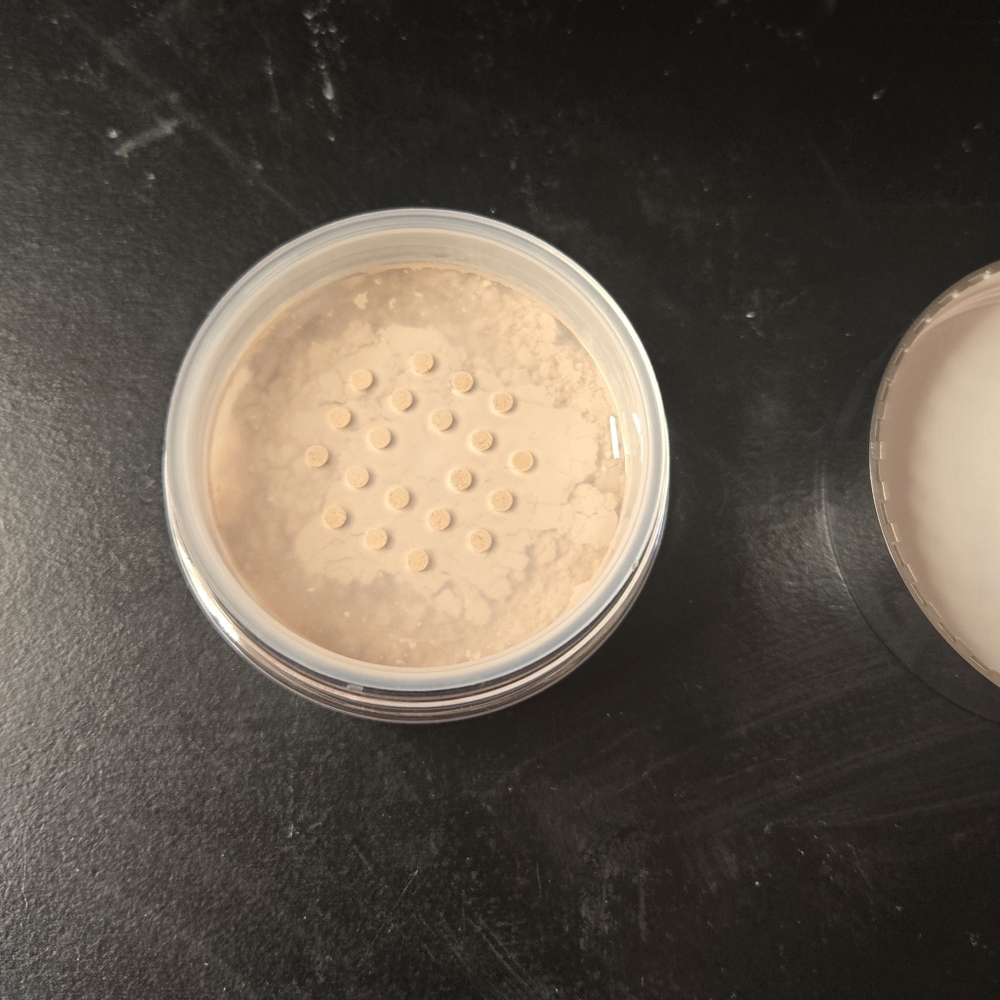 Rodial Glass Powder - Picture 4 of 4